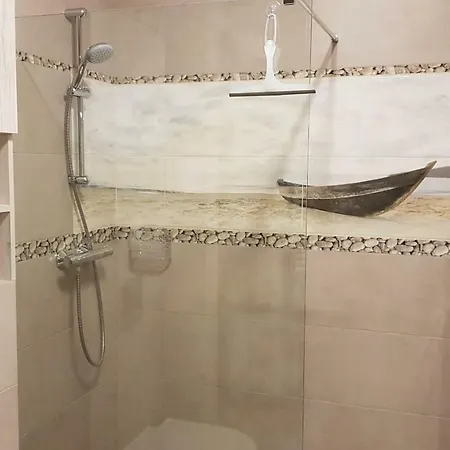 100m From Old Town And Marina